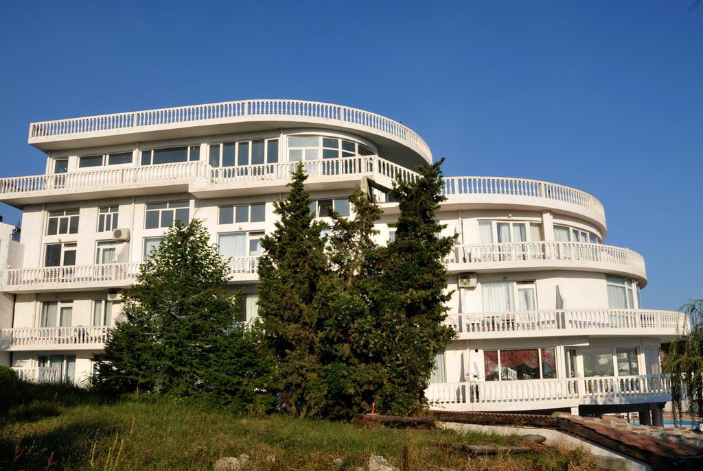 Family Hotel Casablanca Green Varna Exterior photo